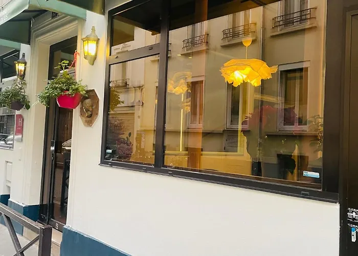 Amadeus Hotel